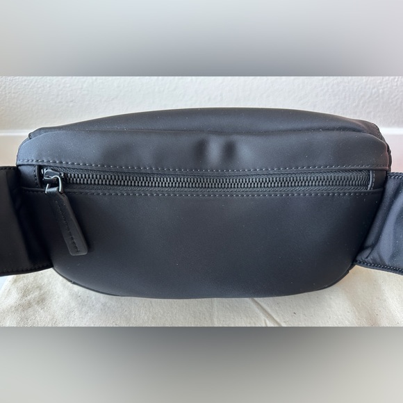 NWOT - Monos Metro Sling in Black Nylon - Picture 7 of 8